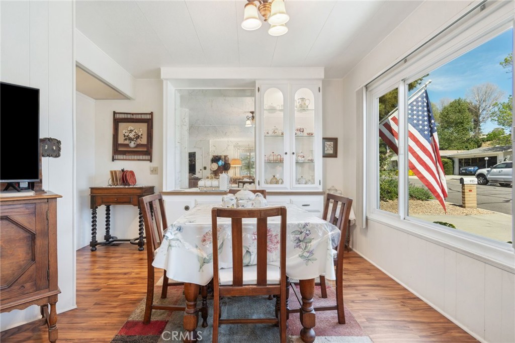 9583 Crestknoll Drive Calimesa, CA 92320 - Photo 7 of 27