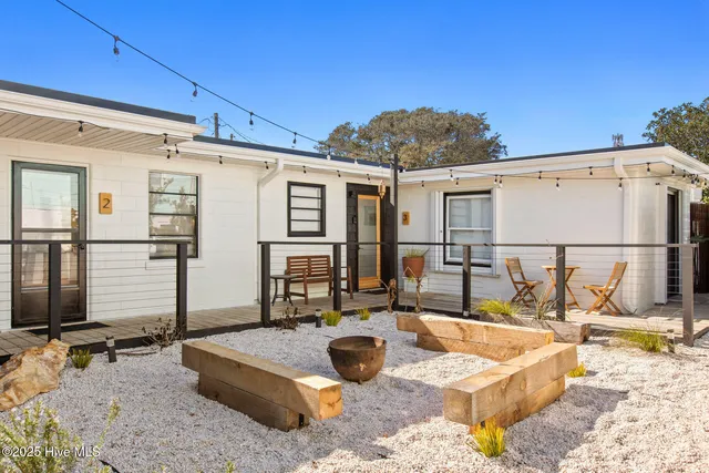 $1,200,000 | 135 North 3rd Avenue, Kure Beach, NC 28449