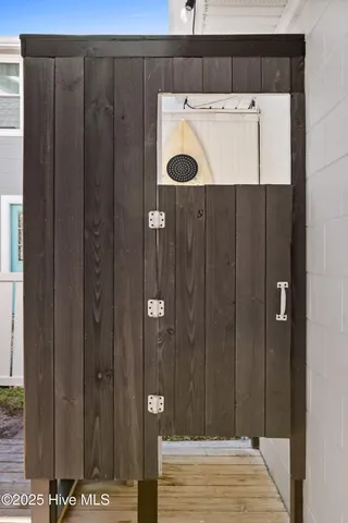 $1,200,000 | 135 North 3rd Avenue, Kure Beach, NC 28449