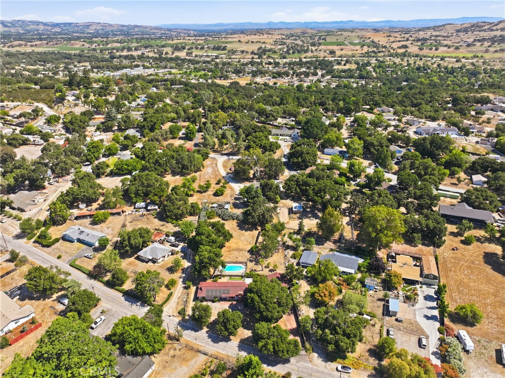 3855 Colima Road Atascadero, CA 93422 - Photo 49 of 53