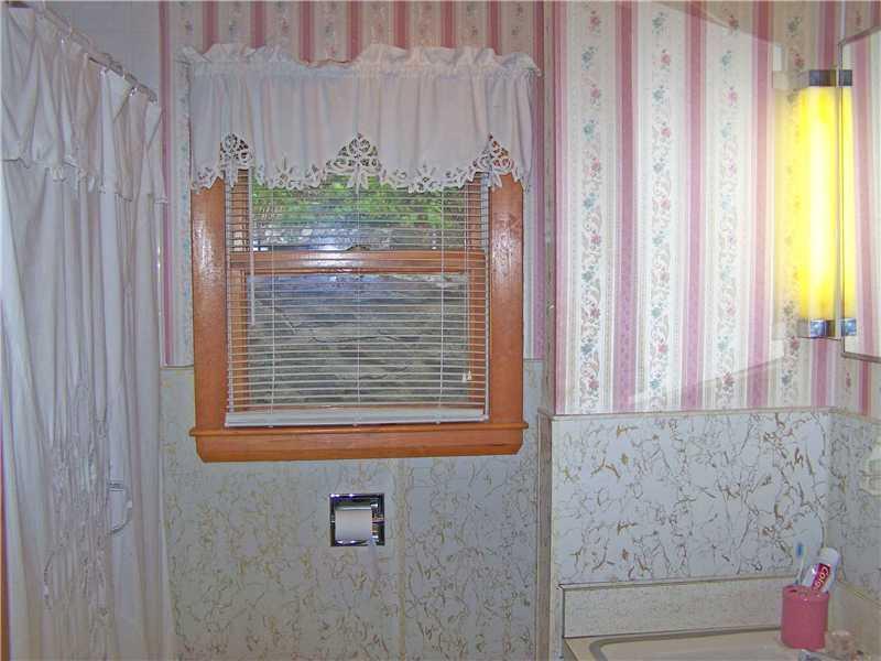 163 West Shore Road Waterboro, ME 04030 - Photo 8 of 14 Bathroom.