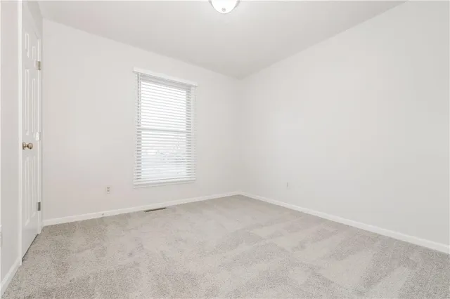 $2,305 | 545 Southeast Ashton Court, Lee's Summit, MO 64063