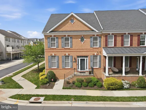 $959,900 | 22575 Willington Square, Ashburn, VA 20148