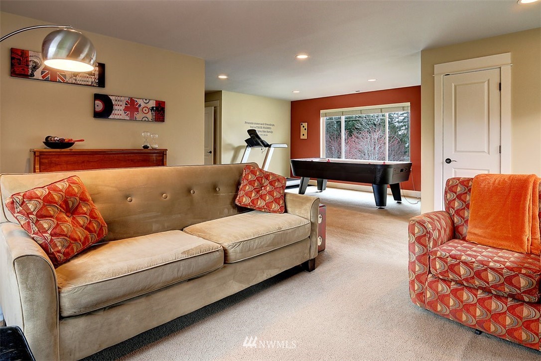 8613 Northeast 198th Street Bothell, WA 98011 - Photo 16 of 17 Gallery Image 16
