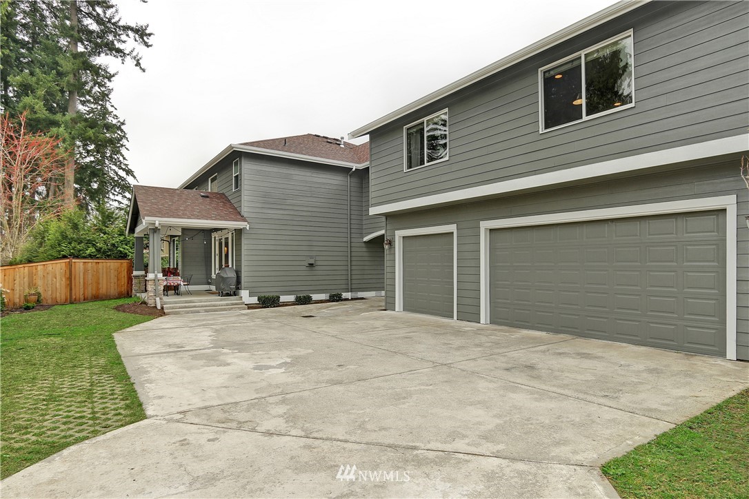 8613 Northeast 198th Street Bothell, WA 98011 - Photo 17 of 17 Gallery Image 17