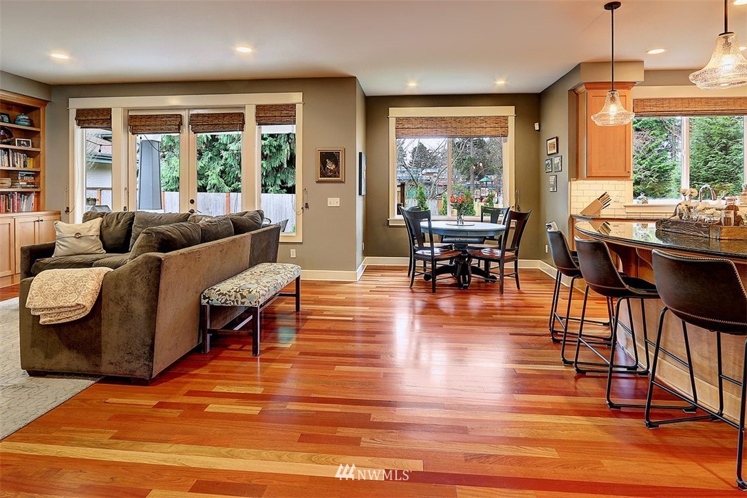 8613 Northeast 198th Street Bothell, WA 98011 - Photo 5 of 17 Gallery Image 5