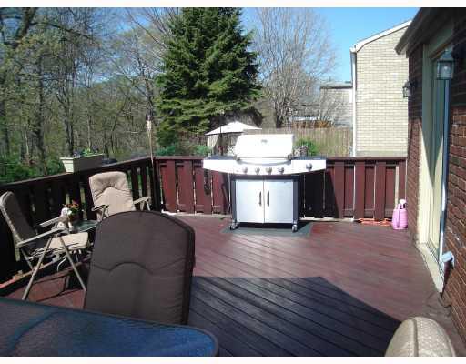 804 Highview Road Pittsburgh, PA 15234 - Photo 3 of 13 Patio/Deck.