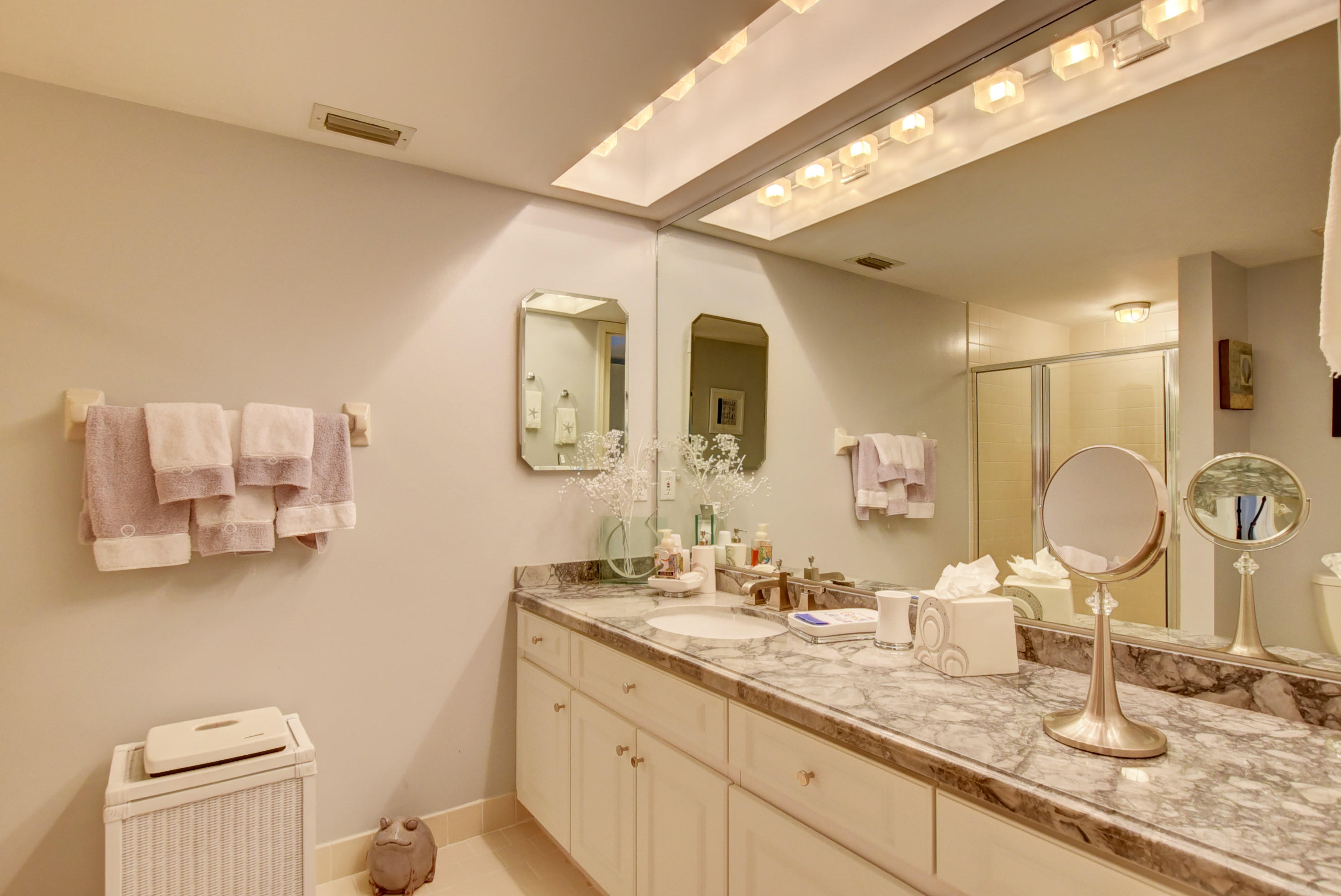 5660 Coach House Circle, Unit A Boca Raton, FL 33486 - Photo 9 of 27 10_ebf_4634and4more