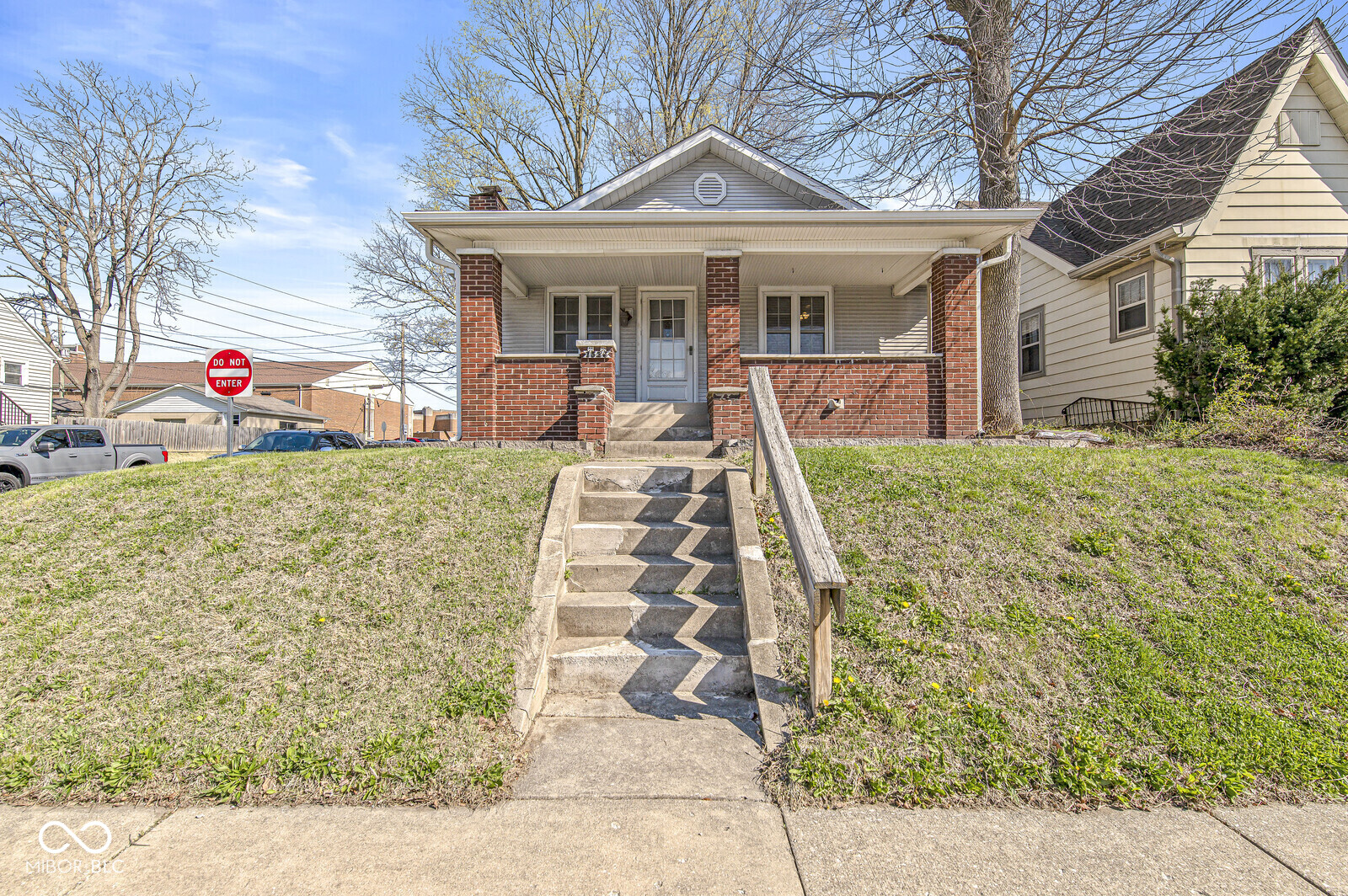 1526 Main Street Beech Grove, IN 46107 - Photo 2 of 29