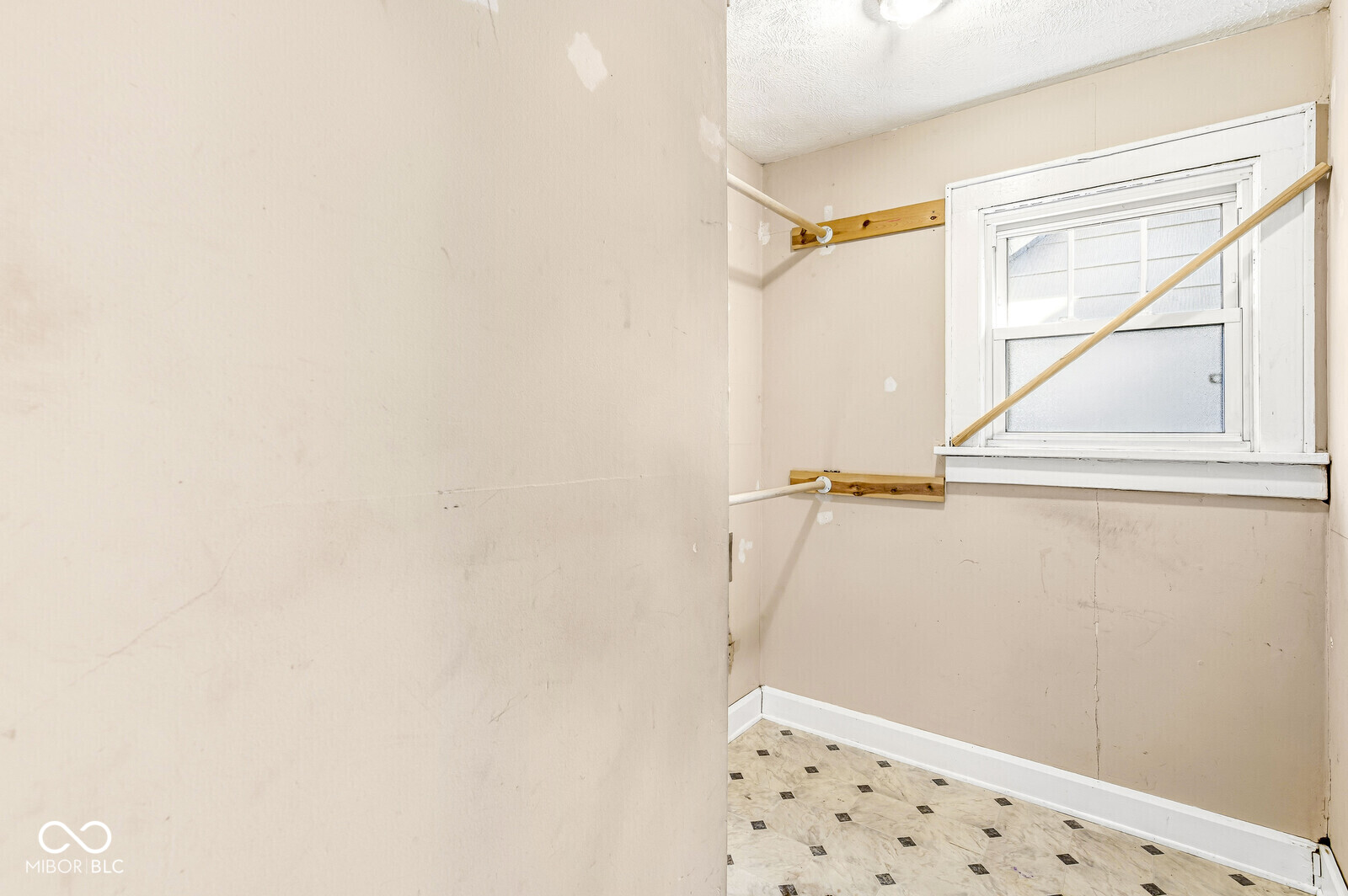 1526 Main Street Beech Grove, IN 46107 - Photo 27 of 29