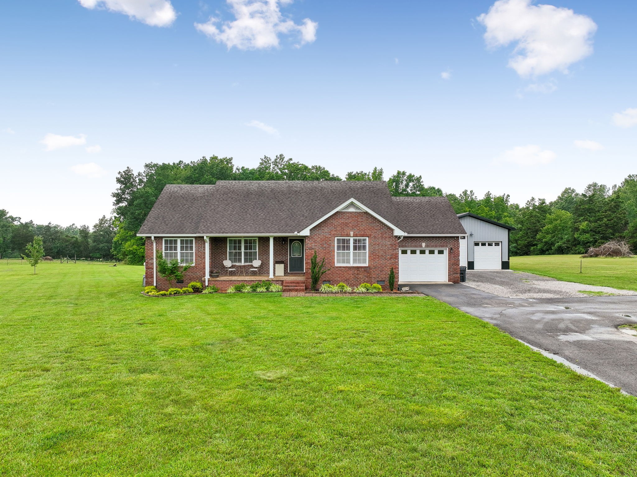 1363 Mt Vernon Road Bethpage, TN 37022 - Photo 3 of 46