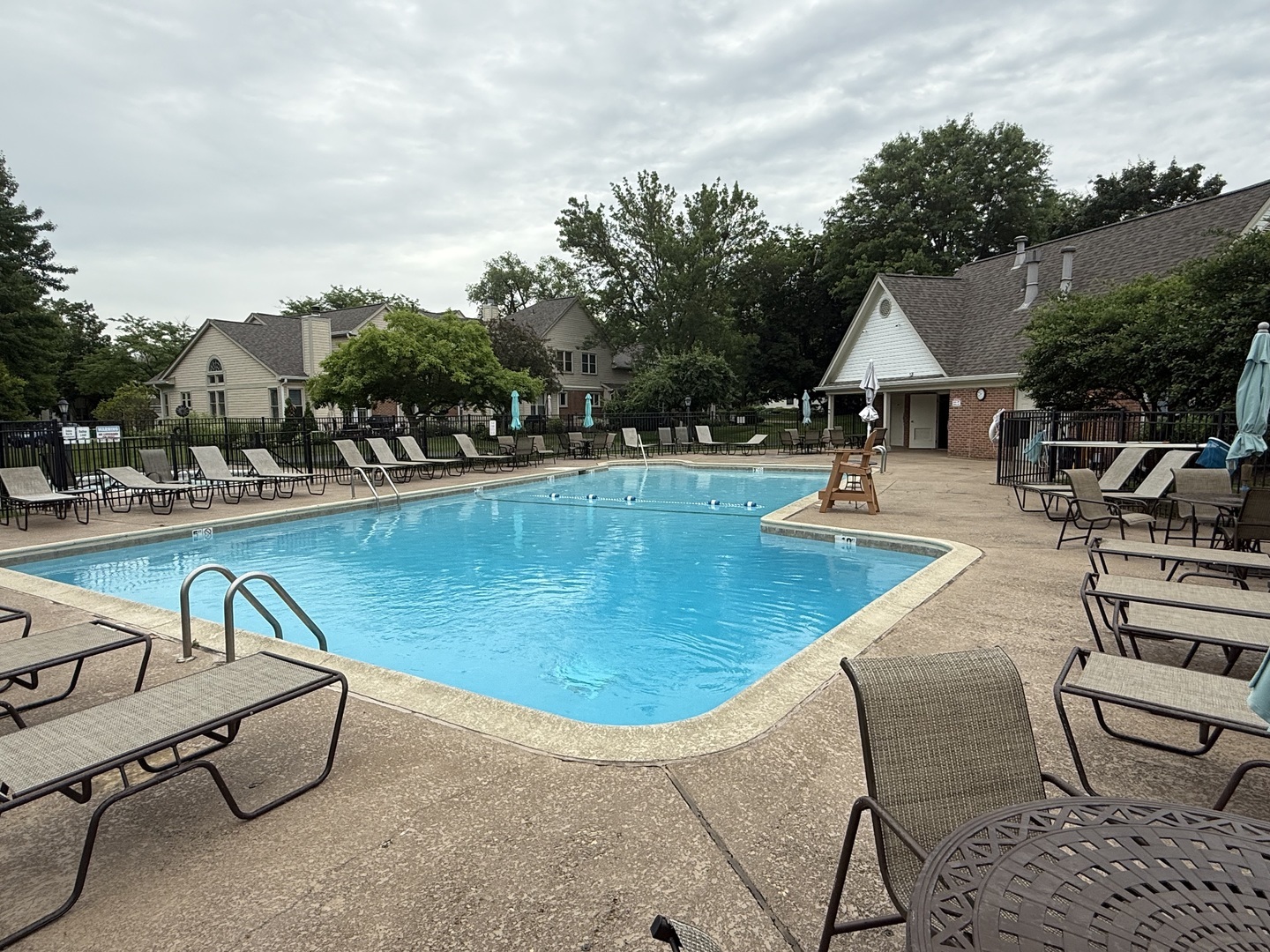 1606 Stratford Court, Unit C2 Wheeling, IL 60090 - Photo 27 of 30