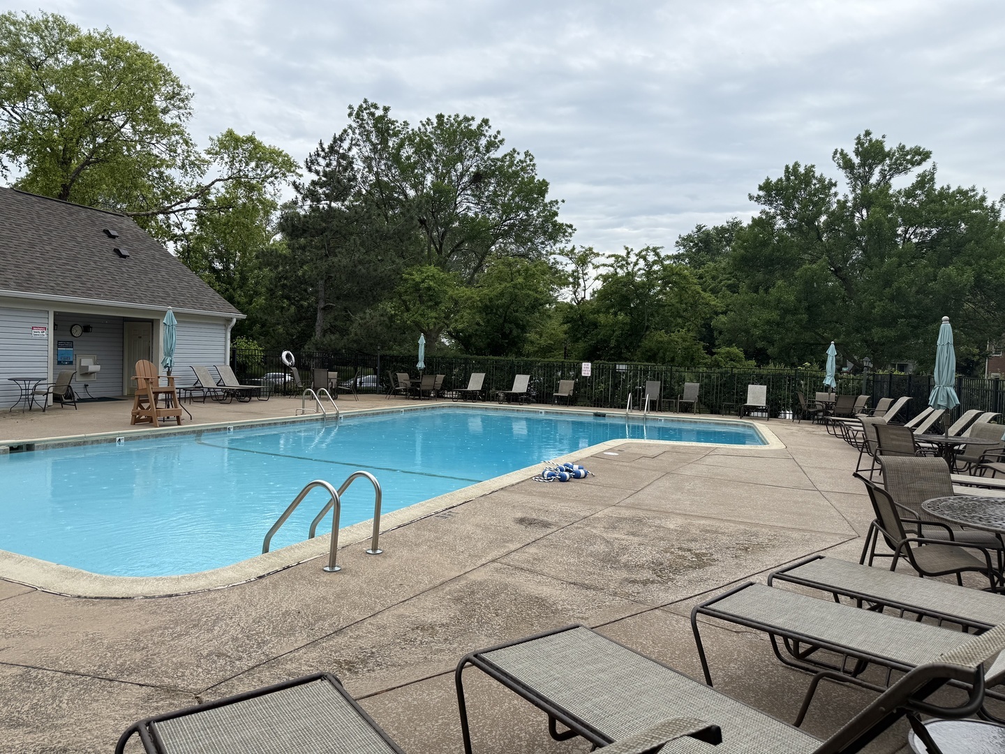 1606 Stratford Court, Unit C2 Wheeling, IL 60090 - Photo 28 of 30