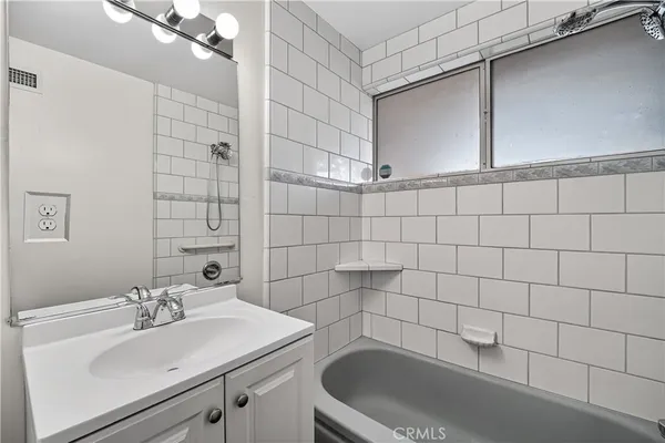 $3,845 | 9503 Gerald Avenue, Northridge, CA 91343