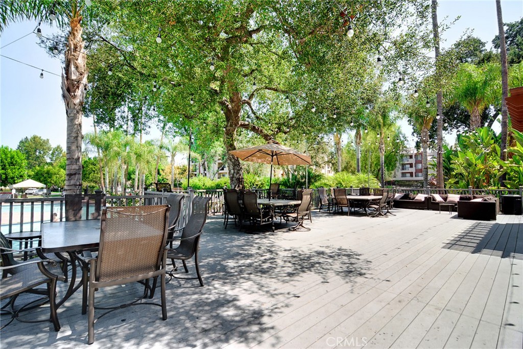 5510 Owensmouth Avenue, Unit 301 Woodland Hills, CA 91367 - Photo 14 of 22 a view of outdoor space yard and patio