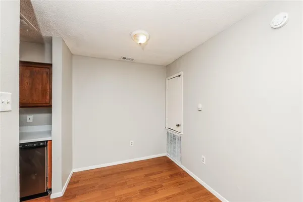 $925 | 9696 Walnut Street, Unit 1216, Dallas, TX 75243