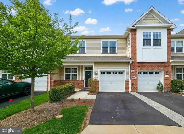 $689,900 | 3 Cannon Drive, Pennington, NJ 08534