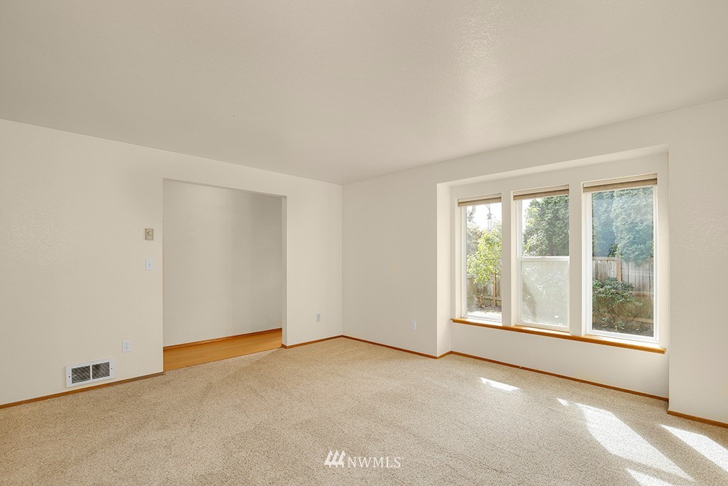 22526 14th Place West Bothell, WA 98021 - Photo 20 of 25 a view of an empty room with a window
