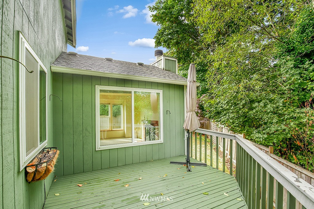 22526 14th Place West Bothell, WA 98021 - Photo 22 of 25 a porch with seating space