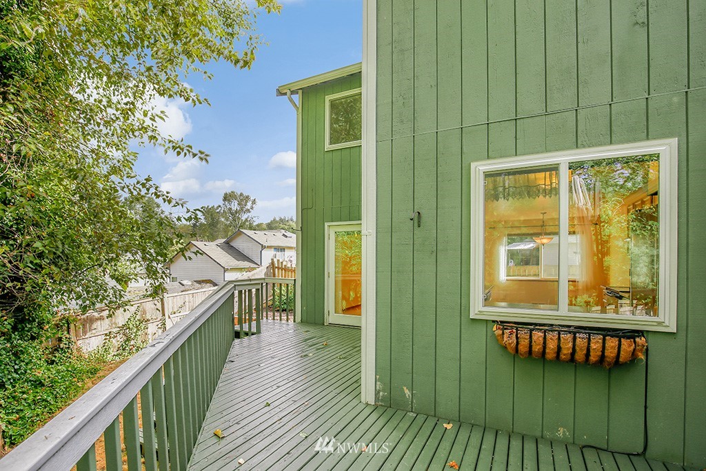 22526 14th Place West Bothell, WA 98021 - Photo 23 of 25