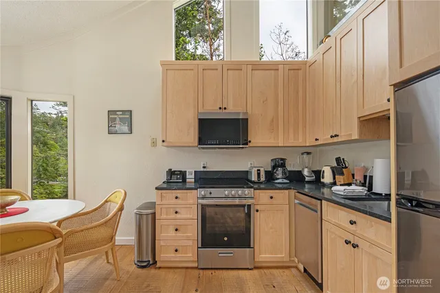 $699,950 | 98 Armadale Road, Unit 215, Friday Harbor, WA 98250