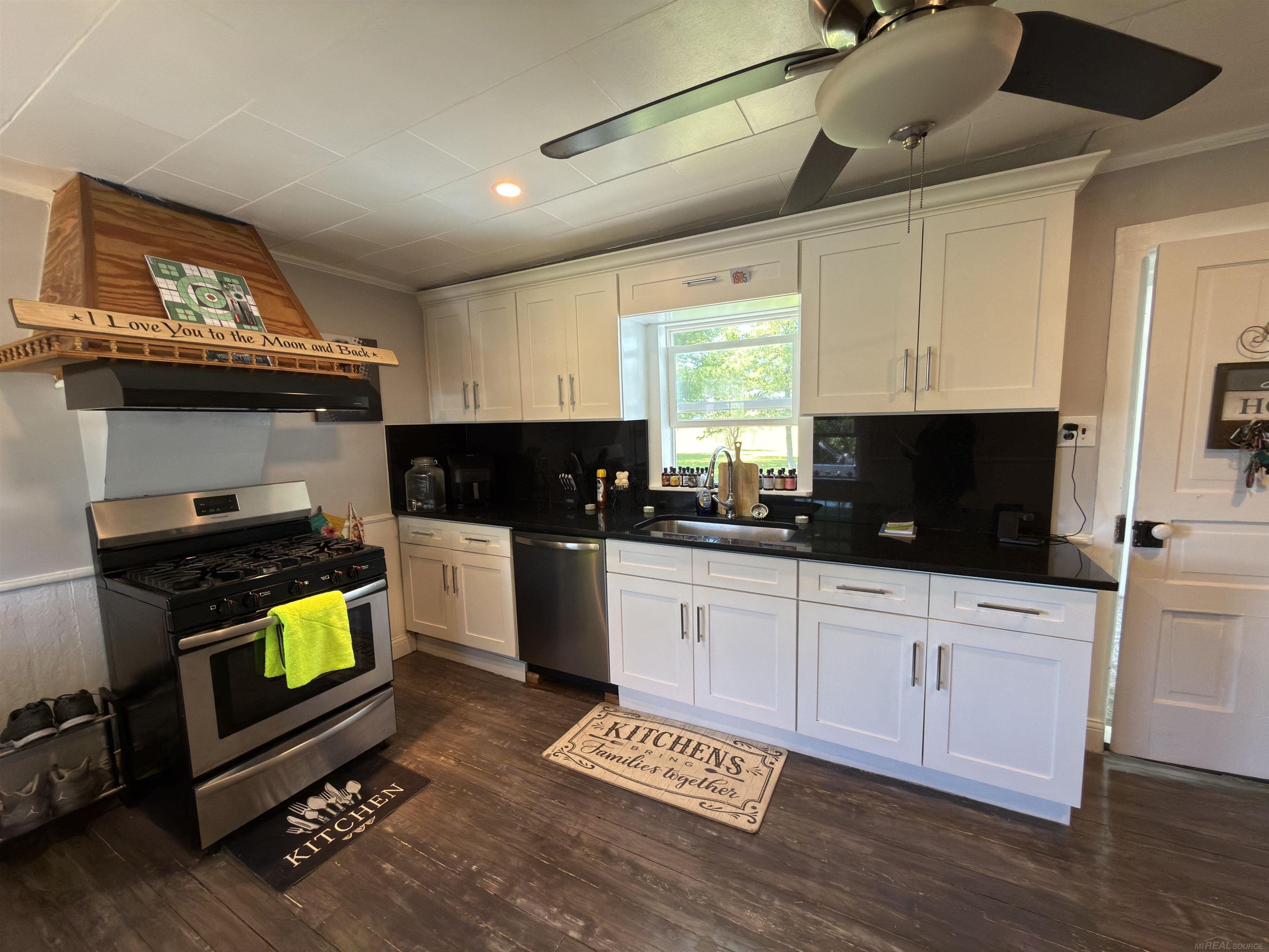 6474 Sanilac Road Carsonville, MI 48419 - Photo 2 of 19