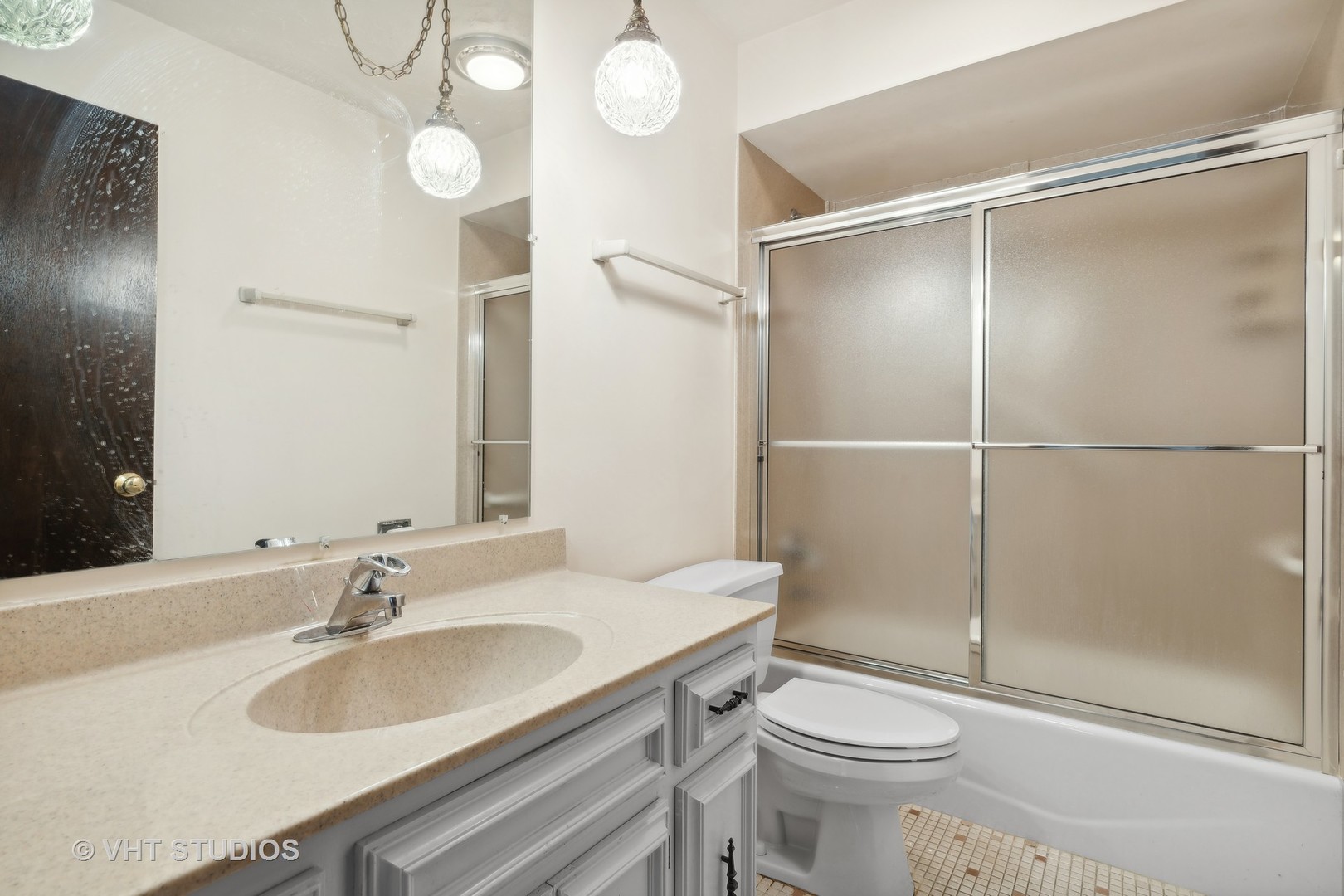 1308 East Kensington Road Mount Prospect, IL 60056 - Photo 18 of 25 Gallery Image 18
