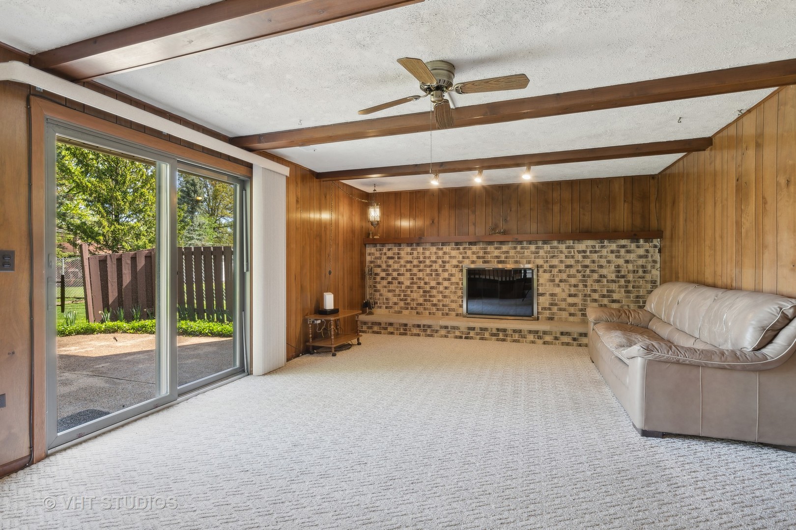 1308 East Kensington Road Mount Prospect, IL 60056 - Photo 8 of 25 Gallery Image 8