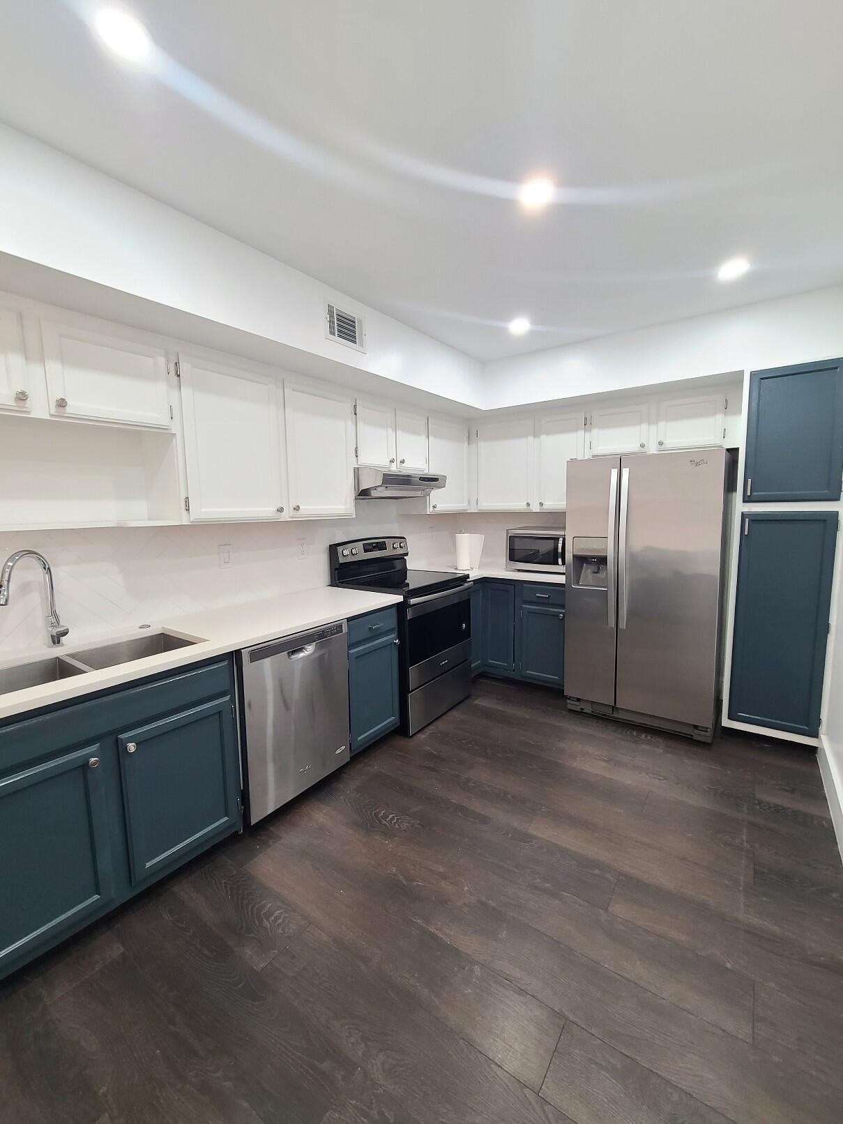 3190 Leewood Terrace, Unit L203 Boca Raton, FL 33431 - Photo 4 of 34 20230407_115324_copy_1209x1612