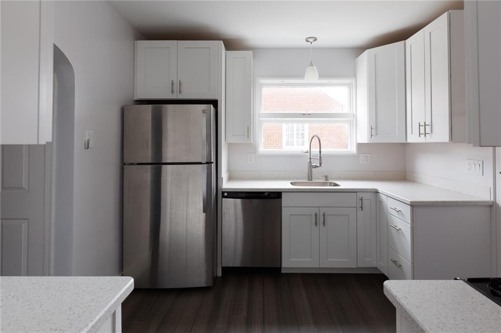 4128 Millington Road Pittsburgh, PA 15217 - Photo 7 of 23 Gallery Image 7