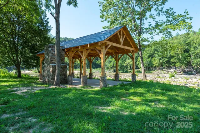 a view of outdoor space