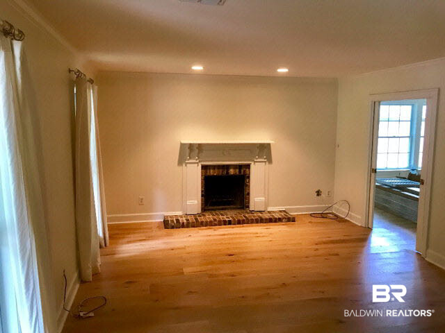 1515 2nd Street Daphne, AL 36526 - Photo 8 of 23 For Sale: 1515 Second Street, Daphne, AL 36526 Living Room