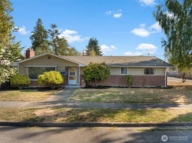 $750,000 | 343 4th Street Southeast, Puyallup, WA 98372