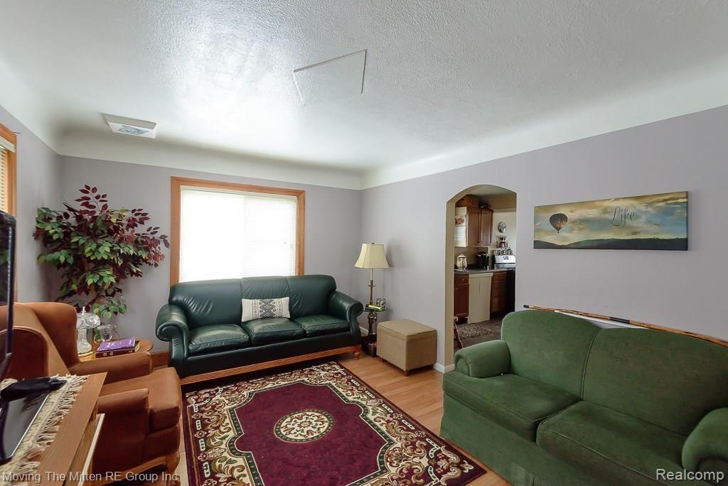 28800 Ecorse Road Romulus, MI 48174 - Photo 8 of 26