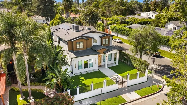 $3,280,000 | 4765 Lemona Avenue, Sherman Oaks, CA 91403