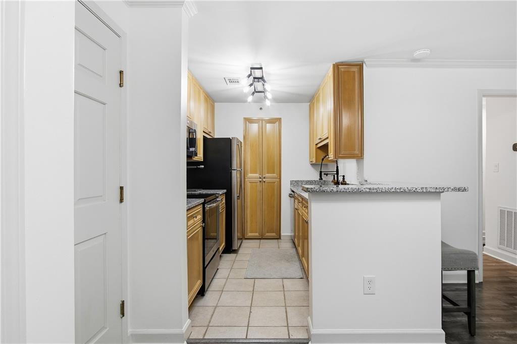 3203 Lenox Road Northeast, Unit 32 Atlanta, GA 30324 - Photo 6 of 37
