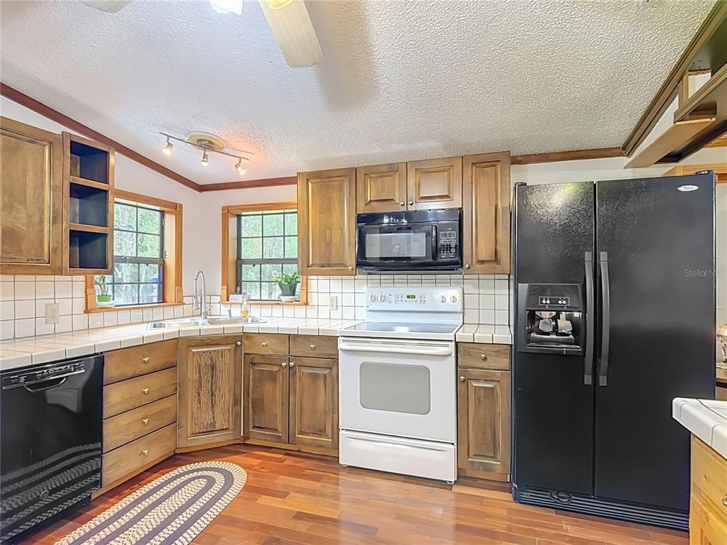 9385 Concord Road St. Cloud, FL 34773 - Photo 2 of 72