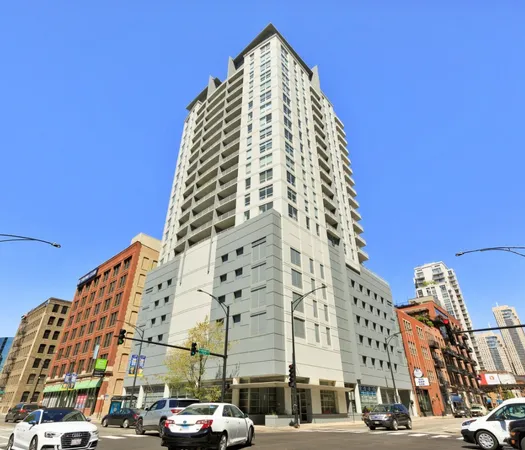 $30,000 | 330 West Grand Avenue, Unit P13, Chicago, IL 60654