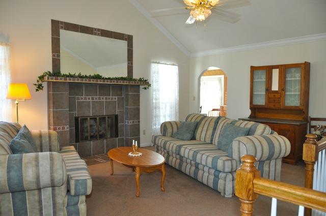 66 Ridgeway Circle Ringgold, GA 30736 - Photo 7 of 38 6.png