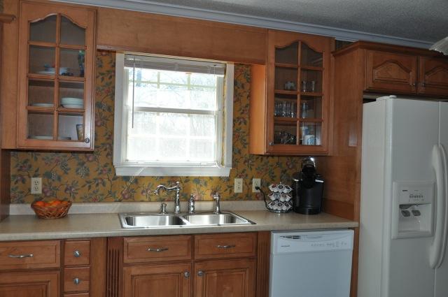 66 Ridgeway Circle Ringgold, GA 30736 - Photo 10 of 38 9.png