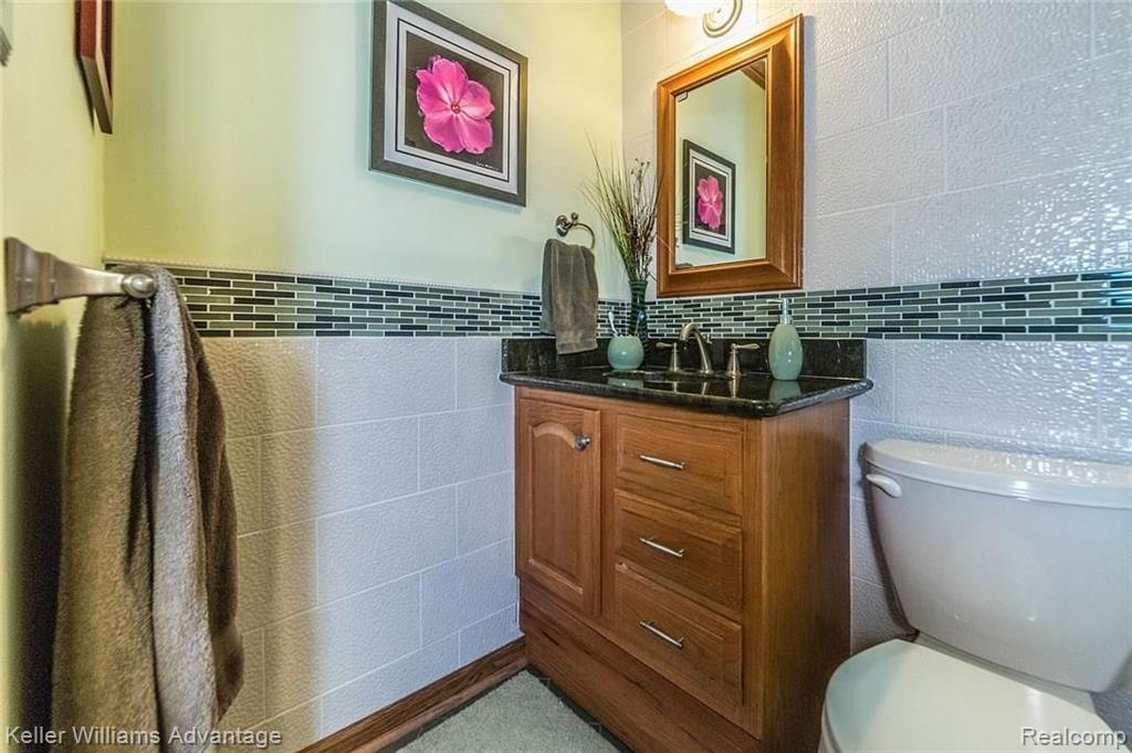 26440 Haggerty Road New Boston, MI 48164 - Photo 17 of 36