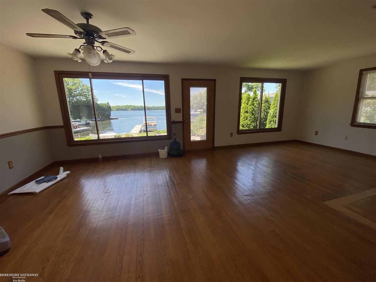 1845 North Rochester Road Leonard, MI 48367 - Photo 19 of 32 50079156-18.JPG