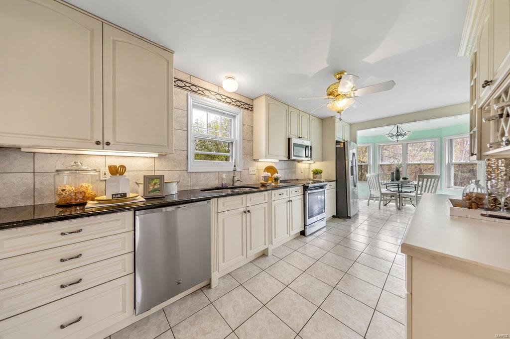 12840 West Watson Road St. Louis, MO 63127 - Photo 13 of 44 Gallery Image 13