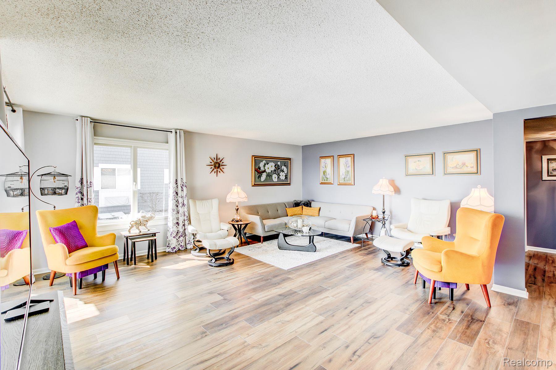 4510 Lakeshore Road, Unit 5 Fort Gratiot, MI 48059 - Photo 5 of 31 Gallery Image 5