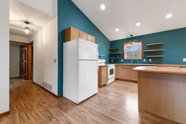 $349,900 | 31185 Hillside Pass, Pequot Lakes, MN 56472