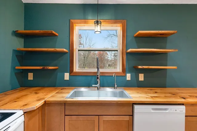 $349,900 | 31185 Hillside Pass, Pequot Lakes, MN 56472