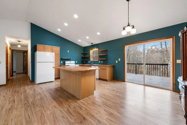 $349,900 | 31185 Hillside Pass, Pequot Lakes, MN 56472