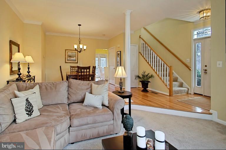 1235 Weatherstone Court Reston, VA 20194 - Photo 10 of 29 Living Room