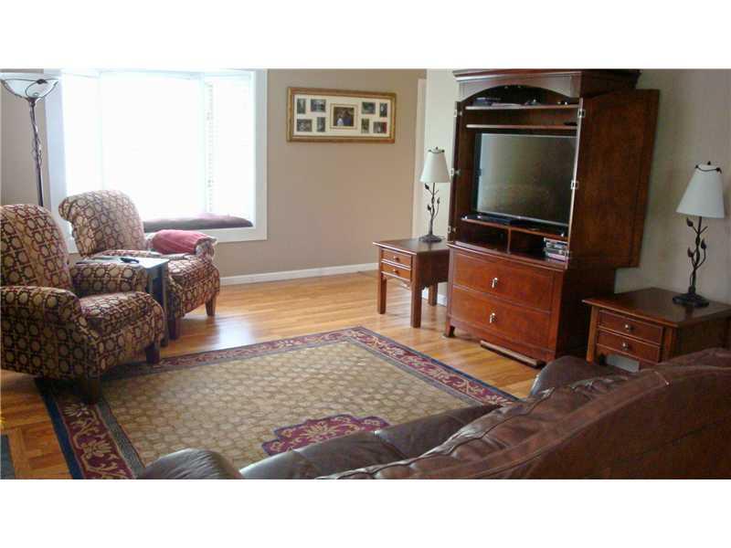 242 Bennington Road Indianapolis, IN 46227 - Photo 2 of 21 Gallery Image 2