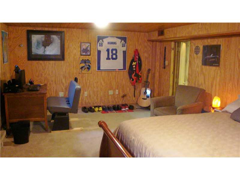 242 Bennington Road Indianapolis, IN 46227 - Photo 10 of 21 Gallery Image 10